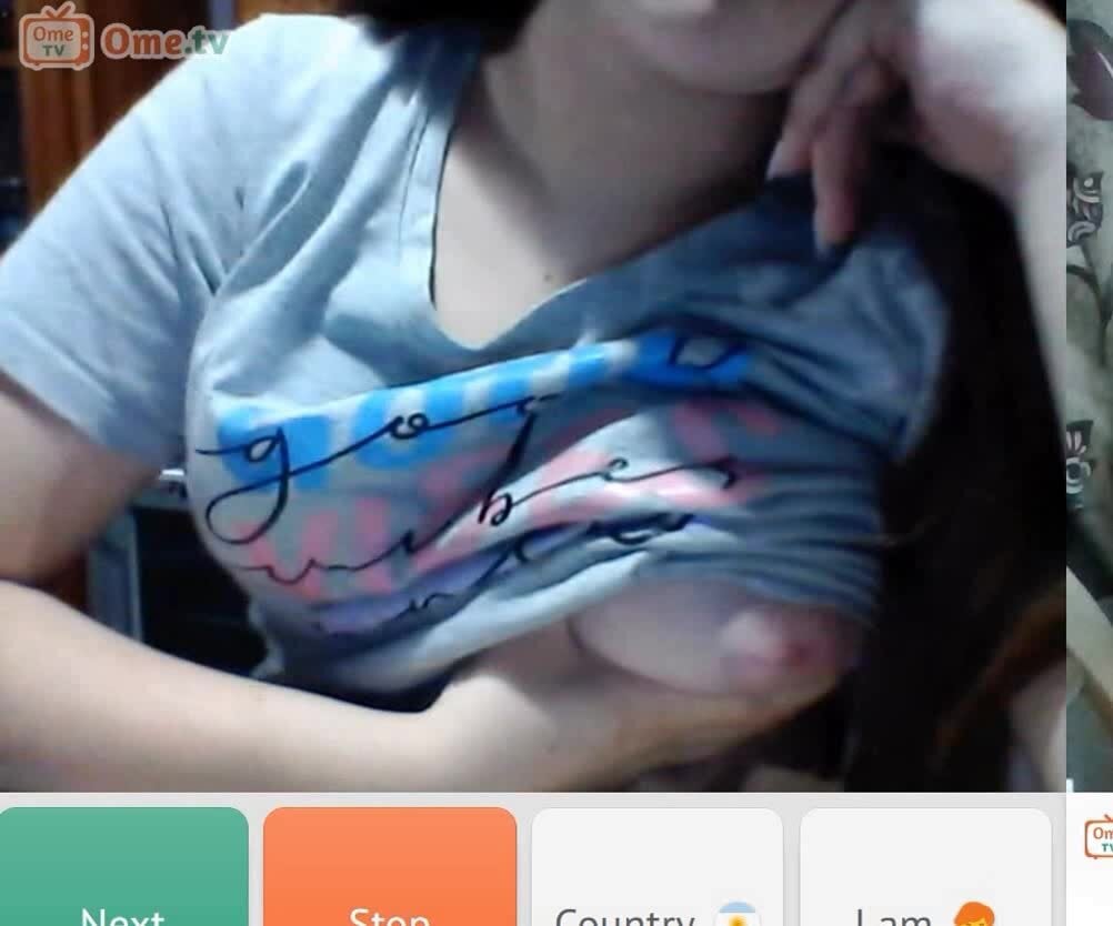 1781003199905-girls-flashing-their-tits-so-hot.jpg