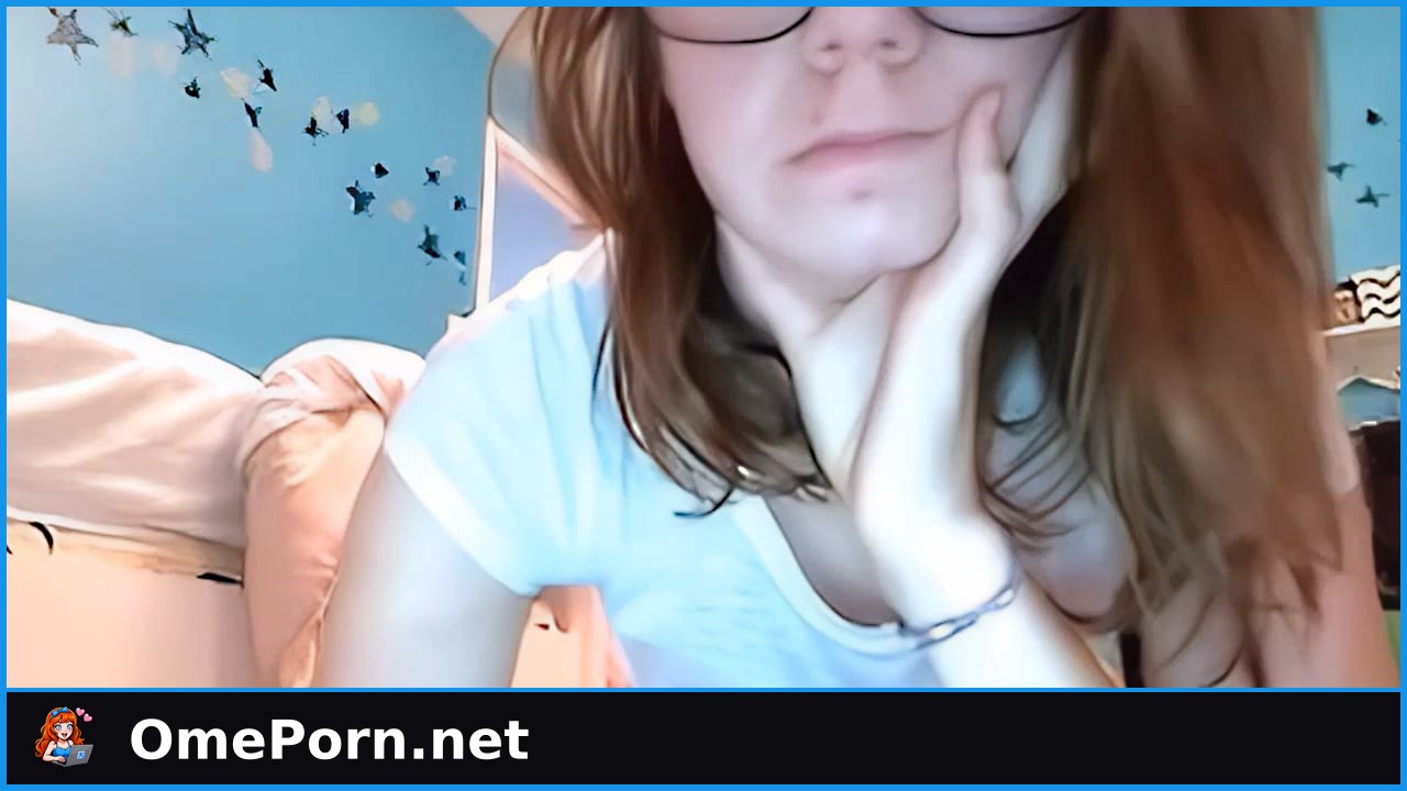 1786345937973-emi-plays-spicy-omegle-game-2016.jpg